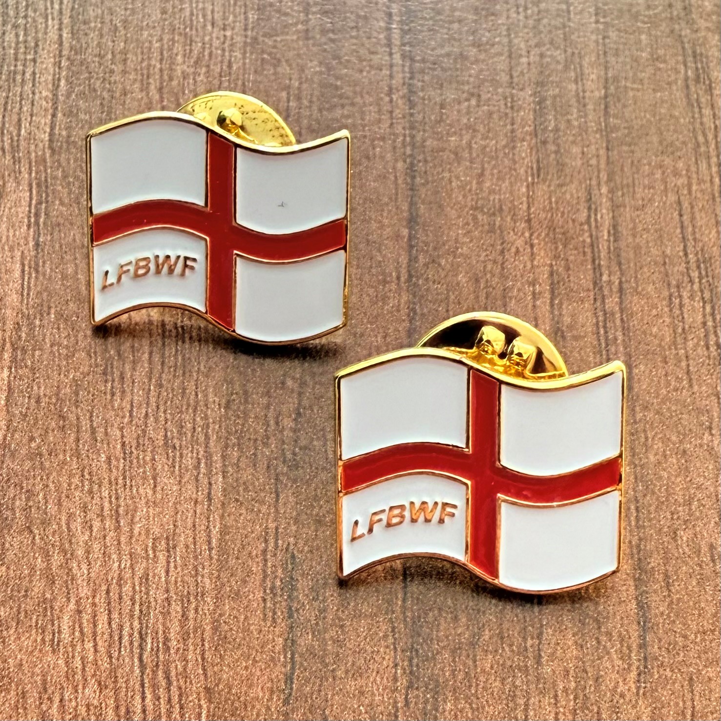 2 St. George's Day Badges